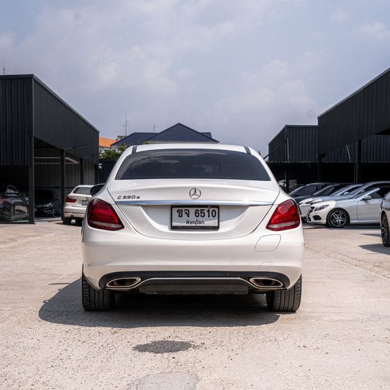 Mercedes-Benz C-Class 2017 C350e เบนซิน ขาว รูปที่ 3