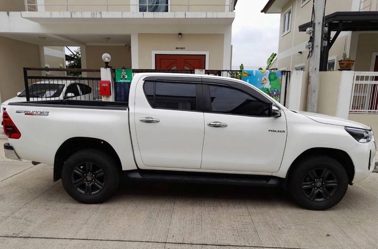 Toyota Hilux Revo 2022 2.4 E Prerunner Pickup ดีเซล ไม่ติดแก๊ส เกียร์อัตโนมัติ ขาว รูปที่ 2