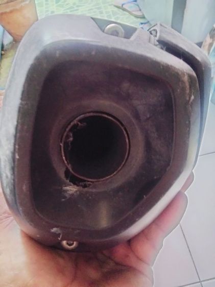 ท่อผ่าไม่ดังมากแท้ติดรถฟอร์ช่า300เจน2พร้อมโช๊คหลังแท้ติดรถไม่รั่วชึม