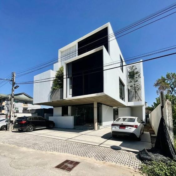 ให้เช่าHome office ทำเลดีเมืองเชียงใหม่ใกล้นิมมาน