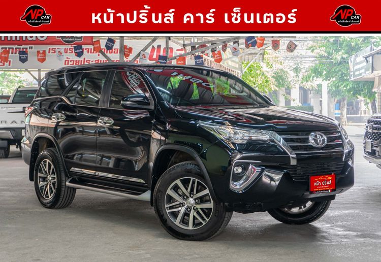 Toyota Fortuner 2018 2.4 V Utility-car ดีเซล ไม่ติดแก๊ส เกียร์อัตโนมัติ ดำ รูปที่ 3