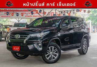 TOYOTA Fortuner 2.4 V Auto ปี 2018 สีดำ 