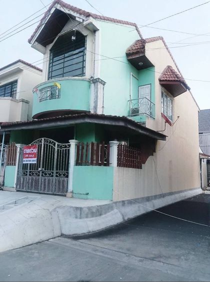 มีบางส่วน ขายด่วน ทาวน์เฮ้า 2 ชั้น แปลงมุม พร้อมอยู่ โครงการ หมู่บ้านรุ่งกิจ วิลล่า11 ร่มเกล้า ราคาพิเศษ รูปที่ 3