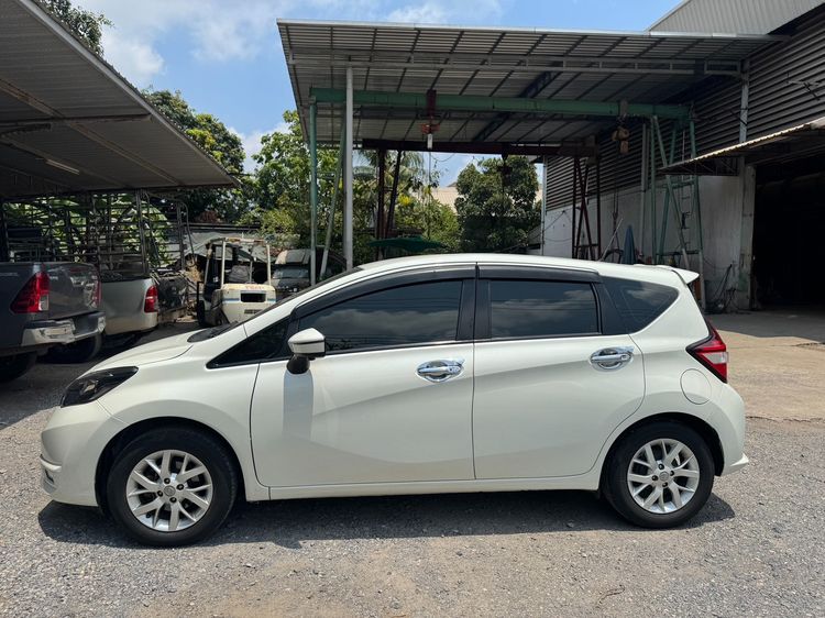 รถ Nissan Note 1.2 VL สี ขาว