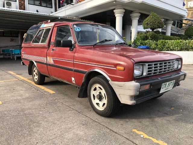 Mazda Familia 1980 1.4 STD Van เบนซิน ไม่ติดแก๊ส เกียร์ธรรมดา แดง รูปที่ 3