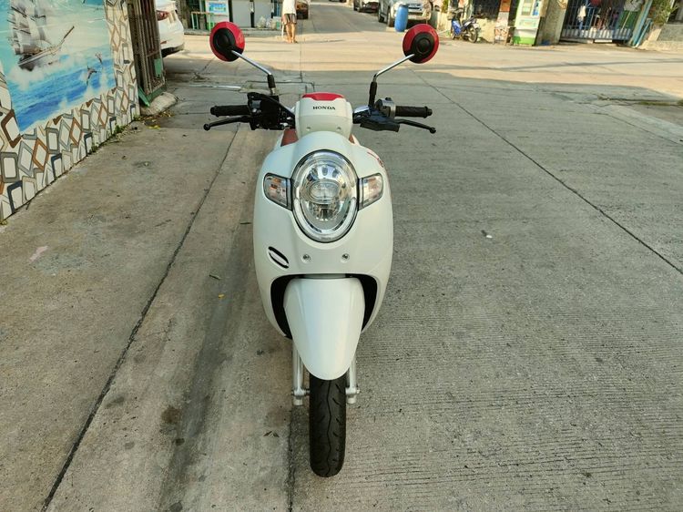 🛵ยังไงก็ขาย SCOOPY-i ปี 63 เครื่องดี สีสวย สตาร์ทมือ วิ่งน้อย8000โล เล่มชุดโอนครบ+เปลี่ยนถ่ายน้ำมันเครื่องฟรี ส่งฟรี30 ก.ม รูปที่ 4