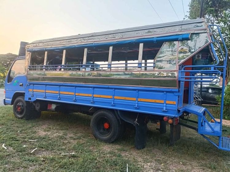 รถโดยสาร6ล้อ ISUZU NPR120แรงม้าปี47รถห้างแท้ออกจากศูนยอีซูซุ เกียร์สั้น ยกหัวได้ เครื่องเยี่ยมแชสซีสวยเอกสารครบพร้อมโอนทั่วไทย รูปที่ 3