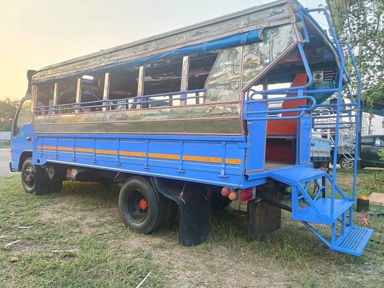 รถโดยสาร6ล้อ ISUZU NPR120แรงม้าปี47รถห้างแท้ออกจากศูนยอีซูซุ เกียร์สั้น ยกหัวได้ เครื่องเยี่ยมแชสซีสวยเอกสารครบพร้อมโอนทั่วไทย รูปที่ 4