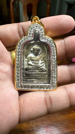 ปล่อยพระคุณตาค่ะ