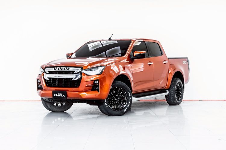 รถ Isuzu D-MAX 3.0 Hi-Lander M สี ส้ม