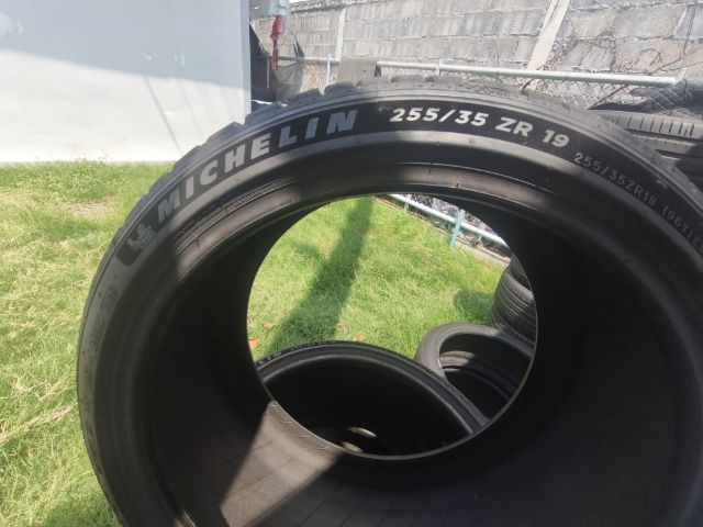 ยางmichelin pilot sport 5 คู่หน้า255-35-19 คู่หลัง 275-35-19 รูปที่ 4