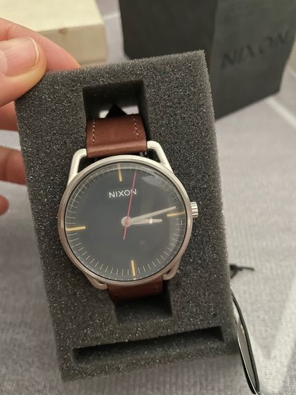 นาฬิกา NIXON แท้ สายหนังสภาพใหม่ รูปที่ 2
