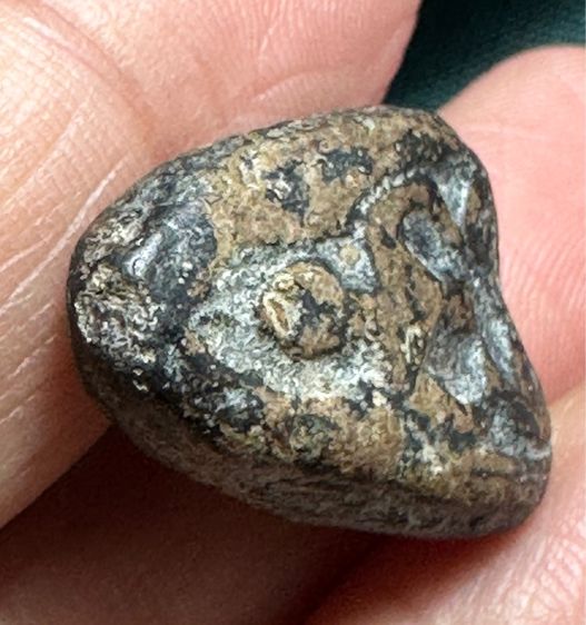 องค์ละ3000🙏 พระปิดตาหลวงพ่อแก้ว ลงชาด จุ่มรัก ตามซอกมีรัก 🙏พระปิดตาล.ป.บุญ เนื้อผงจุ่มรัก รูปที่ 5