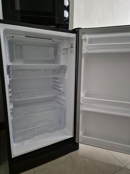 ตู้เย็น Toshiba สีดำ 1 ประตู 5.2 คิว