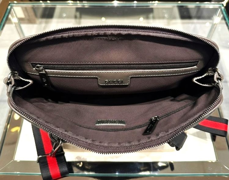 Gucci Leather Calfskin Web Strap Briefcase  Medium Business Case (Made in Italy) รูปที่ 4
