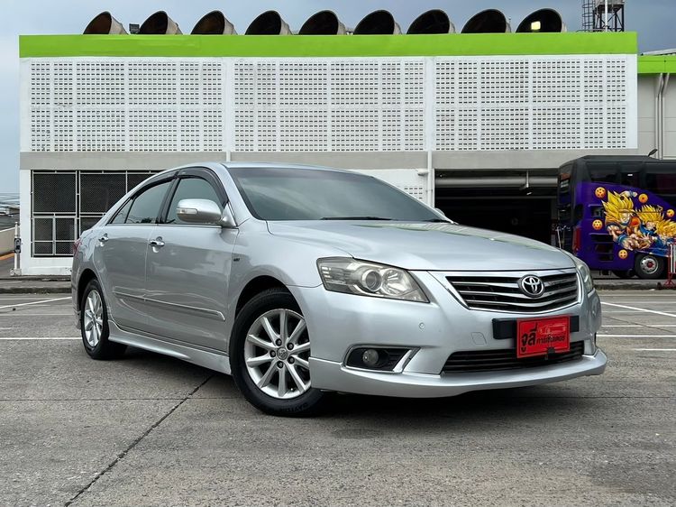 รถ Toyota Camry 2.0 G สี เทา