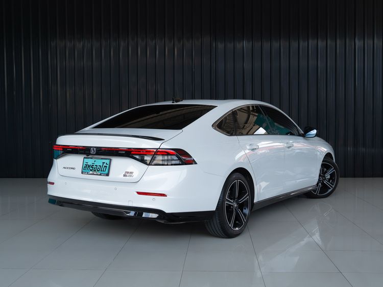 Honda Accord 2024 2.0 e:HEV RS Sedan ไฮบริด ไม่ติดแก๊ส เกียร์อัตโนมัติ ขาว รูปที่ 4
