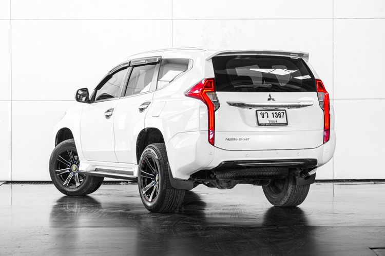 Mitsubishi Pajero Sport 2017 2.4 GT Premium 2WD Utility-car ดีเซล ไม่ติดแก๊ส เกียร์อัตโนมัติ ขาว รูปที่ 4