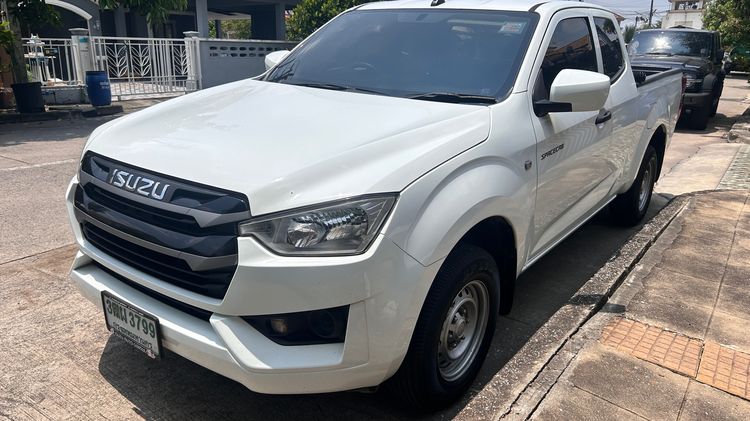รถ Isuzu D-MAX 1.9 S สี ขาว