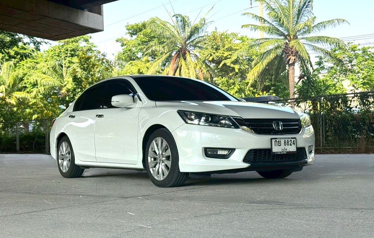 Honda Accord 2013 2.0 EL i-VTEC Sedan เบนซิน ไม่ติดแก๊ส เกียร์อัตโนมัติ ขาว รูปที่ 3