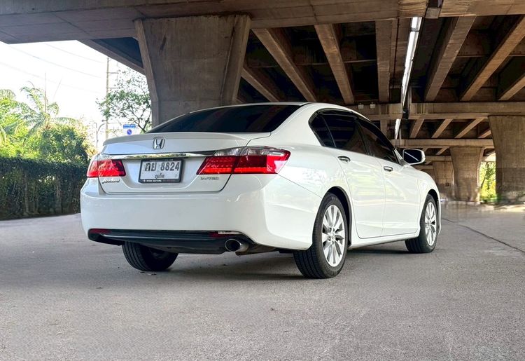 Honda Accord 2013 2.0 EL i-VTEC Sedan เบนซิน ไม่ติดแก๊ส เกียร์อัตโนมัติ ขาว รูปที่ 2
