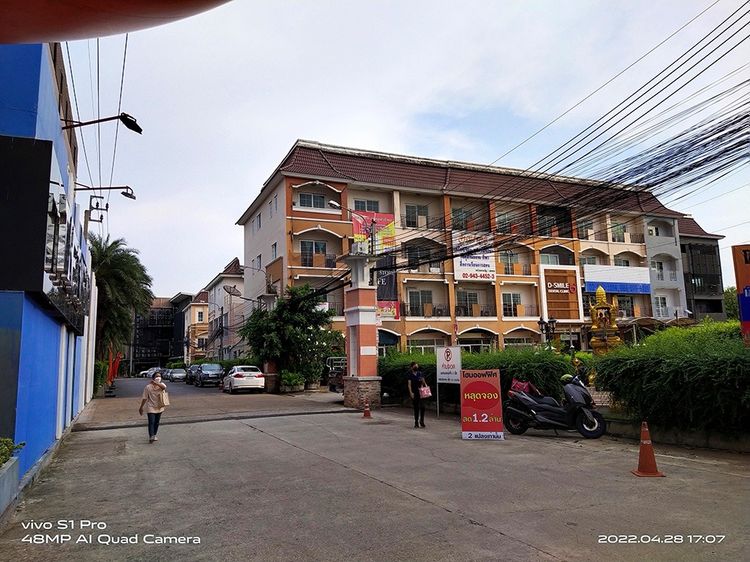 📢 ให้เช่าอาคารพาณิชย์ 🚗 ลานจอดรถหน้าอาคาร ทำเลติดถนนคู้บอน 16ทับ1  📢 Commercial Building for Rent  🚗 Front parkin รูปที่ 2