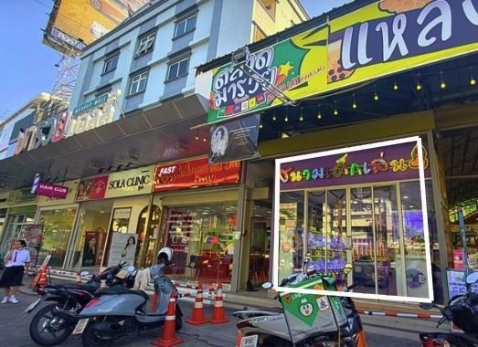 ปล่อยเช่าพื้นที่ด้านหน้าสุด ห้องกระจก ขนาดเริ่มต้น 35 ตร.ม. หน้าตลาดมารวยปิ่นเกล้า ติดถนนบรมราชชนนี ใกล้เซ็นทรัลปิ่นเกล้า รูปที่ 2