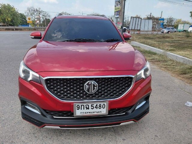 MG ZS 2019 1.5X+ Sunroof Utility-car เบนซิน ไม่ติดแก๊ส เกียร์อัตโนมัติ แดง รูปที่ 2