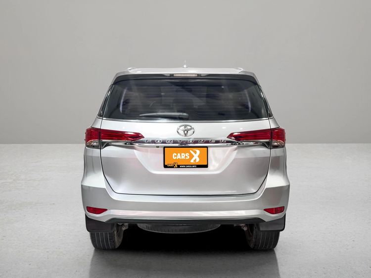Toyota Fortuner 2017 2.4 V Utility-car ดีเซล ไม่ติดแก๊ส เกียร์อัตโนมัติ บรอนซ์เงิน รูปที่ 3