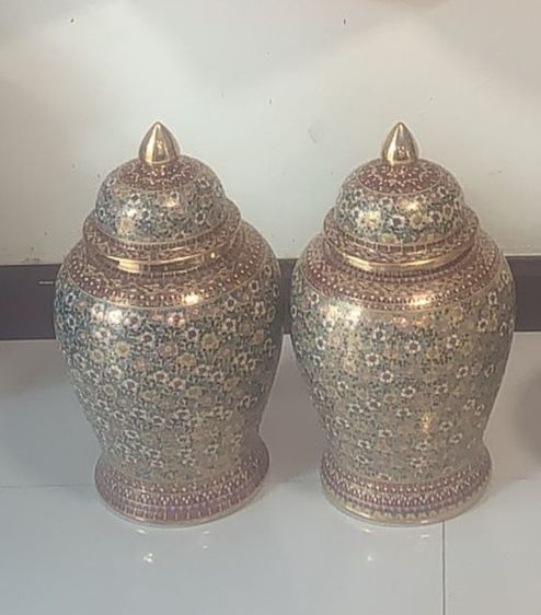 ชุดเครื่องลายคราม 