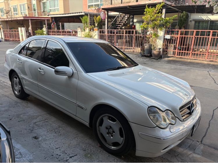 Mercedes-Benz C-Class 2002 C180 Sedan เบนซิน ไม่ติดแก๊ส เกียร์อัตโนมัติ ขาว รูปที่ 2