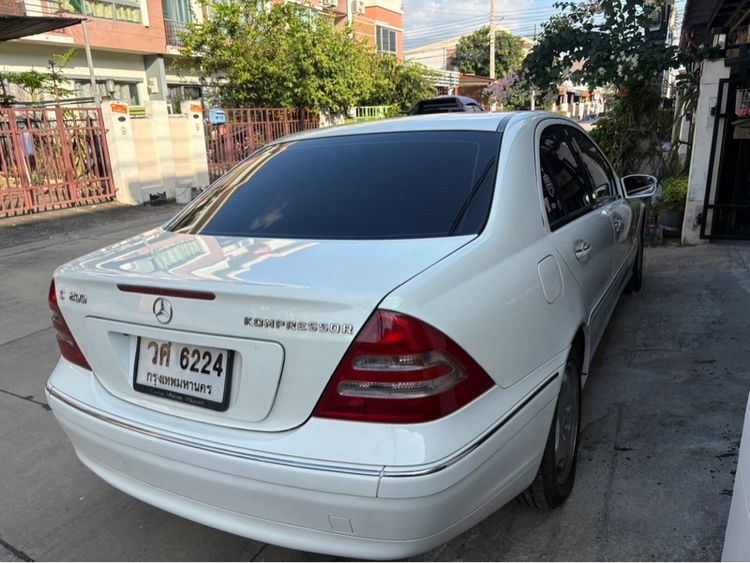 Mercedes-Benz C-Class 2002 C180 Sedan เบนซิน ไม่ติดแก๊ส เกียร์อัตโนมัติ ขาว รูปที่ 4