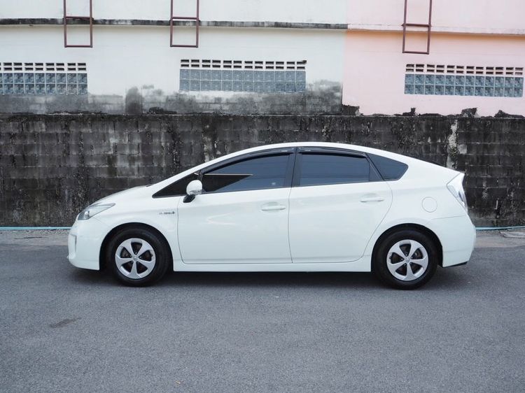 Toyota Prius 2014 1.8 Hybrid Top Grade Sedan ไฮบริด ไม่ติดแก๊ส เกียร์อัตโนมัติ ขาว รูปที่ 4