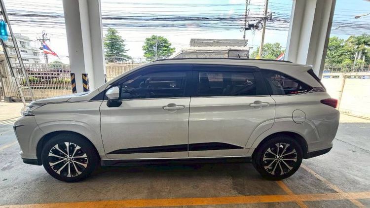 Toyota Veloz 2022 1.5 Premium Utility-car เบนซิน ไม่ติดแก๊ส เกียร์อัตโนมัติ ขาว รูปที่ 3