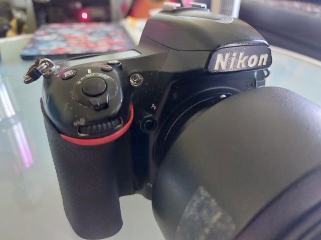 กล้อง DSLR ไม่กันน้ำ ขายกล้อง Nikon D750 ชัตเตอร์ 263,xxx การใช้งานปกติ 