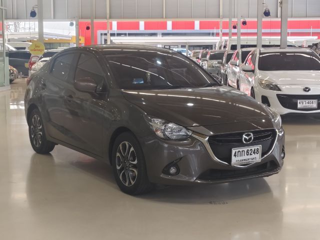 Mazda Mazda 2 2015 1.5 XD High Sedan ดีเซล ไม่ติดแก๊ส เกียร์อัตโนมัติ น้ำตาล รูปที่ 3