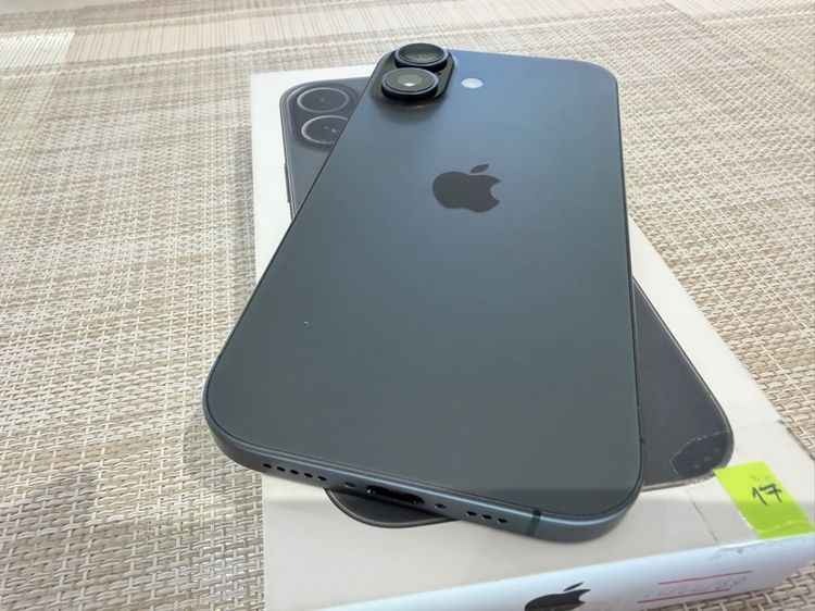 iPhone 17 สีดำ 256 ประกันศูนย์หมดเดือนกุมภาพันธ์ปีหน้าแบต 100 รูปที่ 3