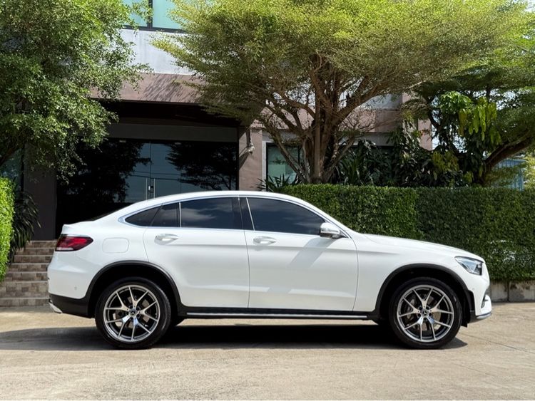 Mercedes-Benz GLC-Class 2023 GLC300e Utility-car ปลั๊กอินไฮบริด (PHEV) ไม่ติดแก๊ส เกียร์อัตโนมัติ ขาว รูปที่ 2