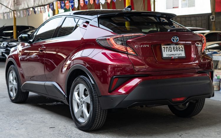 Toyota C-HR 2018 1.8 HV Hi Utility-car ไฮบริด ไม่ติดแก๊ส เกียร์อัตโนมัติ แดง รูปที่ 3