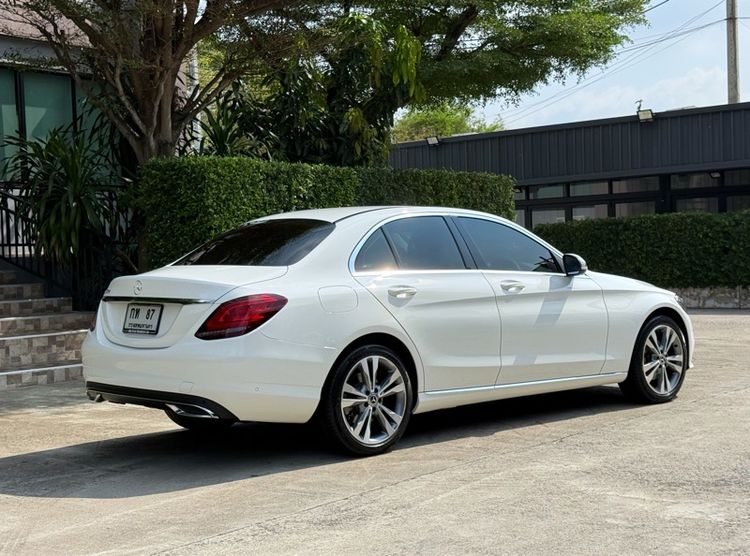 Mercedes-Benz C-Class 2020 C220 Sedan ดีเซล ไม่ติดแก๊ส เกียร์อัตโนมัติ ขาว รูปที่ 3