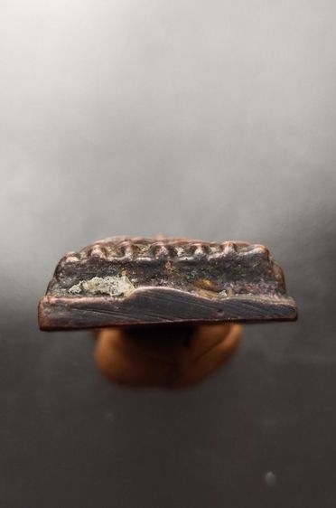 หลวงปู่ทวด วัดช้างให้ พิมพ์หลังเตารีด  พิมพ์ใหญ่ A ปี 2505  เนื้อทองแดงเก่าๆ รูปที่ 5