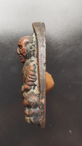 หลวงปู่ทวด วัดช้างให้ พิมพ์หลังเตารีด  พิมพ์ใหญ่ A ปี 2505  เนื้อทองแดงเก่าๆ รูปที่ 4