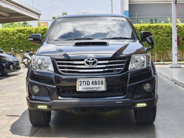 Toyota Hilux Vigo 2013 2.5 E TRD Pickup ดีเซล เกียร์อัตโนมัติ ดำ รูปที่ 2