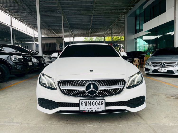 Mercedes-Benz E-Class 2021 E300e Sedan ปลั๊กอินไฮบริด (PHEV) ไม่ติดแก๊ส เกียร์อัตโนมัติ ขาว รูปที่ 3