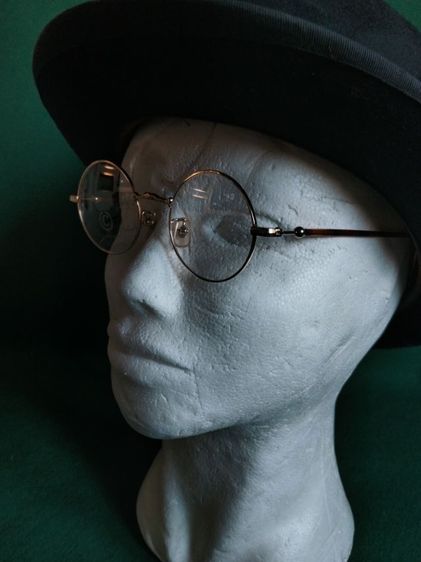 ขอขายกรอบแว่นตา Unisex แบรนด์ Century club รุ่น 2079 ขนาด 42-20-140มม.made in Japan ทรงกลมคลาสสิคแบบทรง John Lennon สภาพไม่ผ่านการใช้งาน. รูปที่ 3