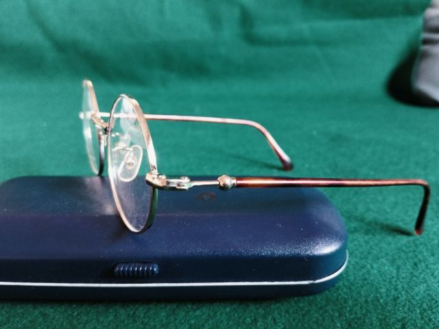ขอขายกรอบแว่นตา Unisex แบรนด์ Century club รุ่น 2079 ขนาด 42-20-140มม.made in Japan ทรงกลมคลาสสิคแบบทรง John Lennon สภาพไม่ผ่านการใช้งาน. รูปที่ 4