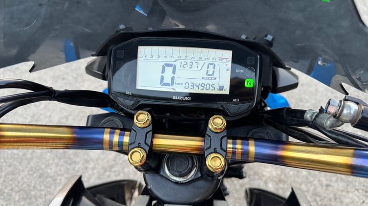 SUZUKI  GSX-S150 เครื่องดีมาก สีไม่สวย ต้องมาดูของจริงมีสถานที่ให้ทดลองขับขี่ก่อนซื้อ รูปที่ 3