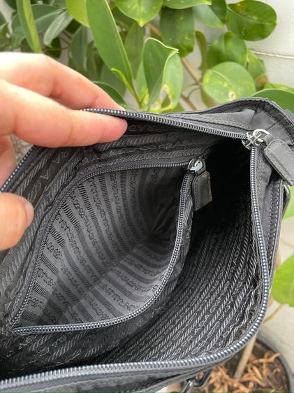 PRADA bag รูปที่ 9