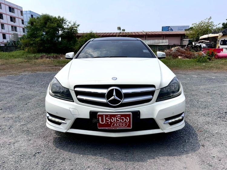 Mercedes-Benz C-Class 2012 C180 AMG Sedan เบนซิน ไม่ติดแก๊ส เกียร์อัตโนมัติ ขาว รูปที่ 2