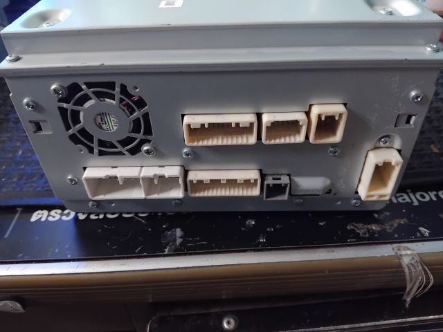 วิทยุจอเดิมถอดToyotaยาริตปี15 รูปที่ 3